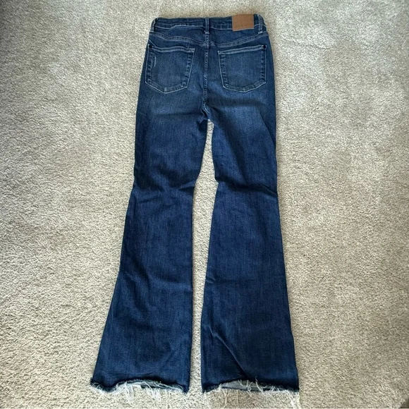 Judy Blue Flare Jeans with distressing and frayed hem - Picture 6 of 8